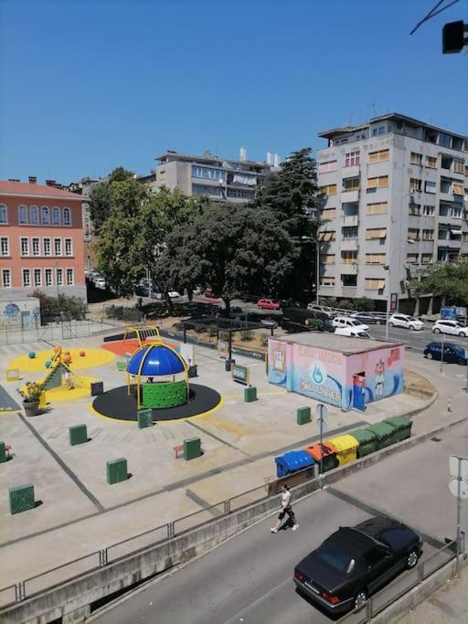 Apartamento Kosi Toranj Rijeka Exterior foto